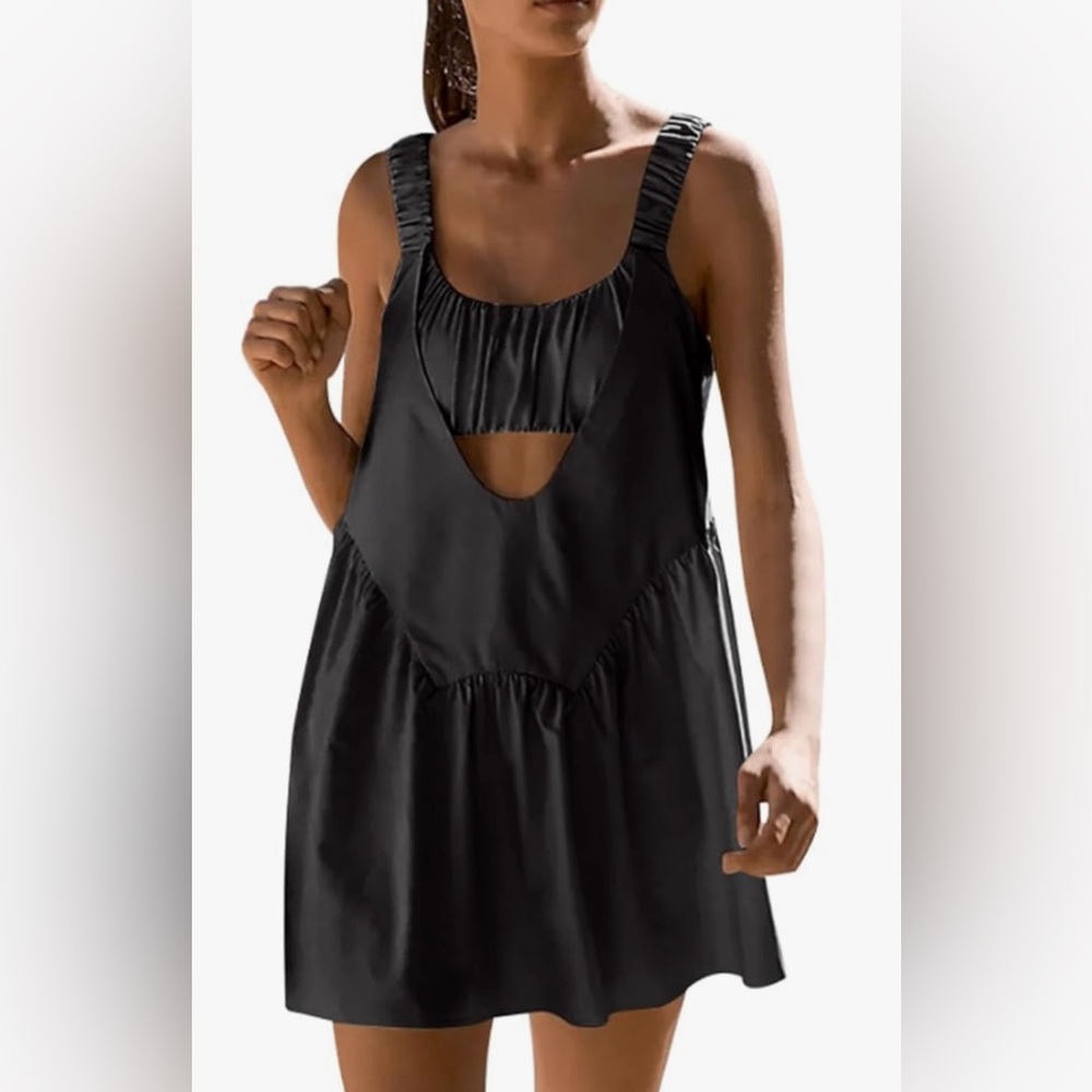 Black Sleeveless Tennis Dress with Cutout